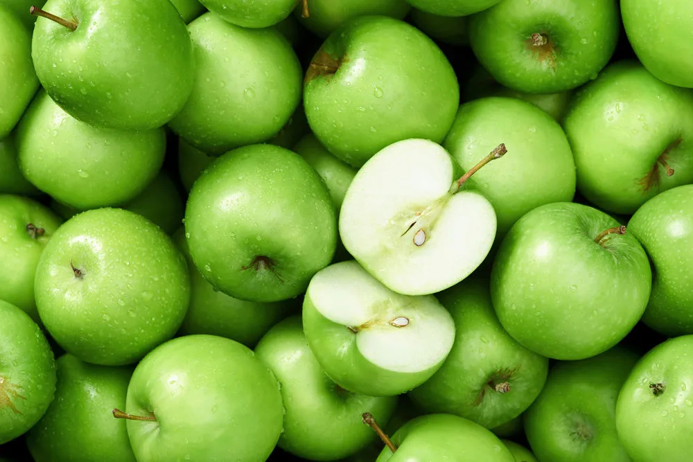 закупаем  яблоки оптом ГОСТ. в Краснодаре